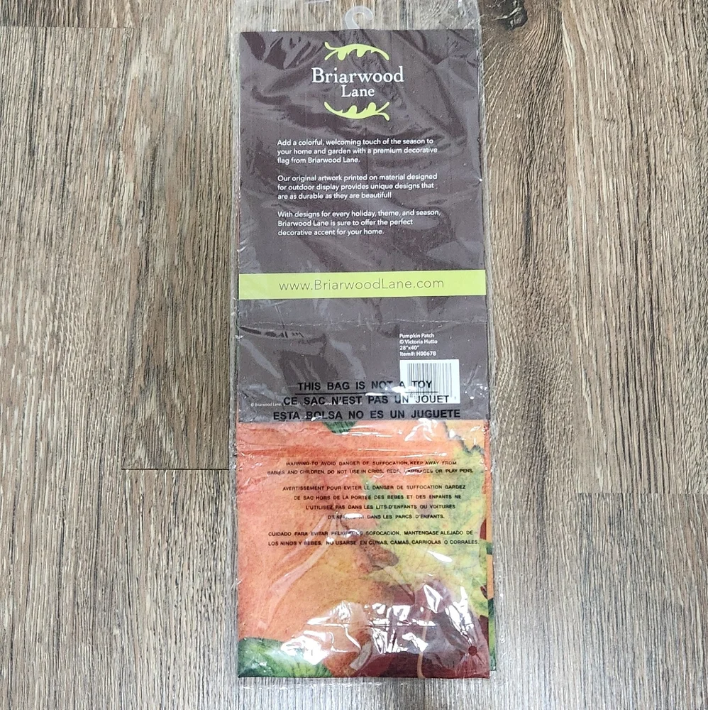 2 House Flags 28" x 40" - Picture 9 of 10